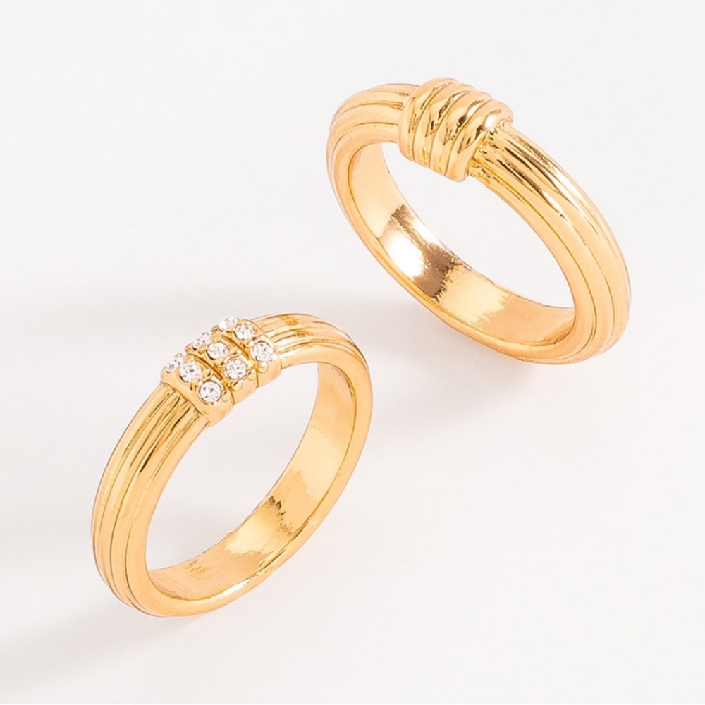 18K gold plated set of two rings size 6 with Swarovski Crystals BNIB top quality